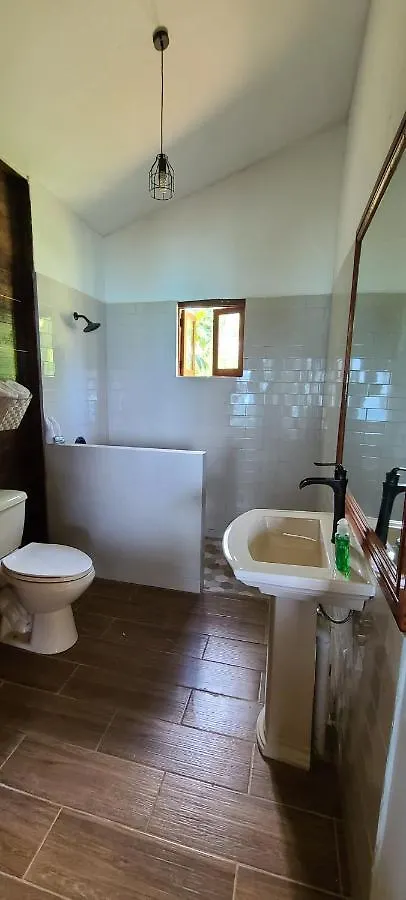 Wilton House Oceanview Cabin Hotel Mearnsville